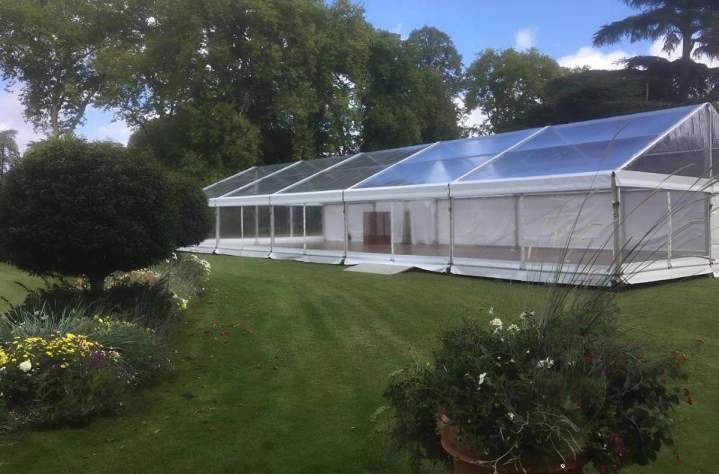 Service de location de tente de réception à Saint-Christophe-en-Bazelle