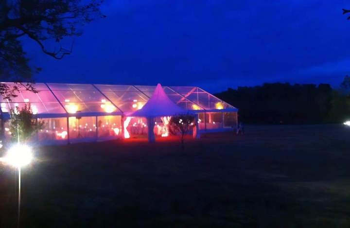 Location de tentes Saint-Christophe-en-Bazelle