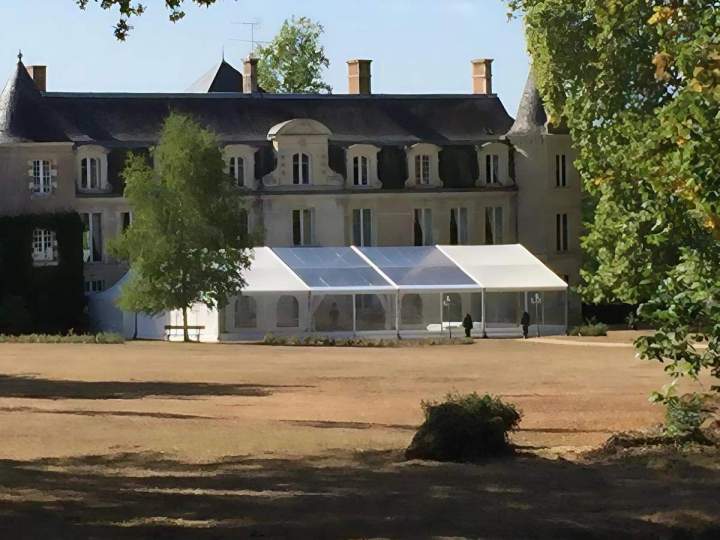 Location de tente de réception Saint-Christophe-en-Bazelle